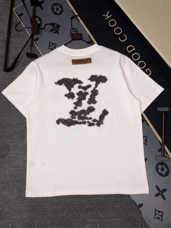 ブランドTシャツ角部分ディテール